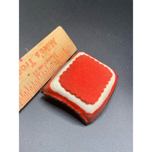vintage pin cushion red ceramic pillow shaped miniature small pins holder - Picture 6 of 7